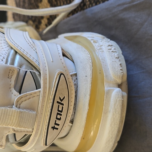 Beautiful and comfortable - Picture 9 of 13